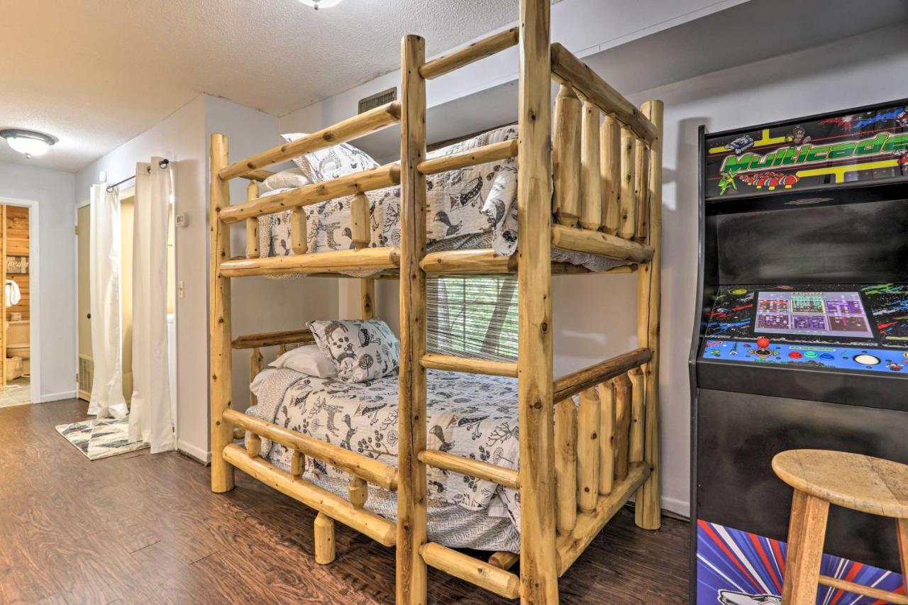 Gatlinburg Escape With Hot Tub, Deck And Mtn View Villa Ngoại thất bức ảnh