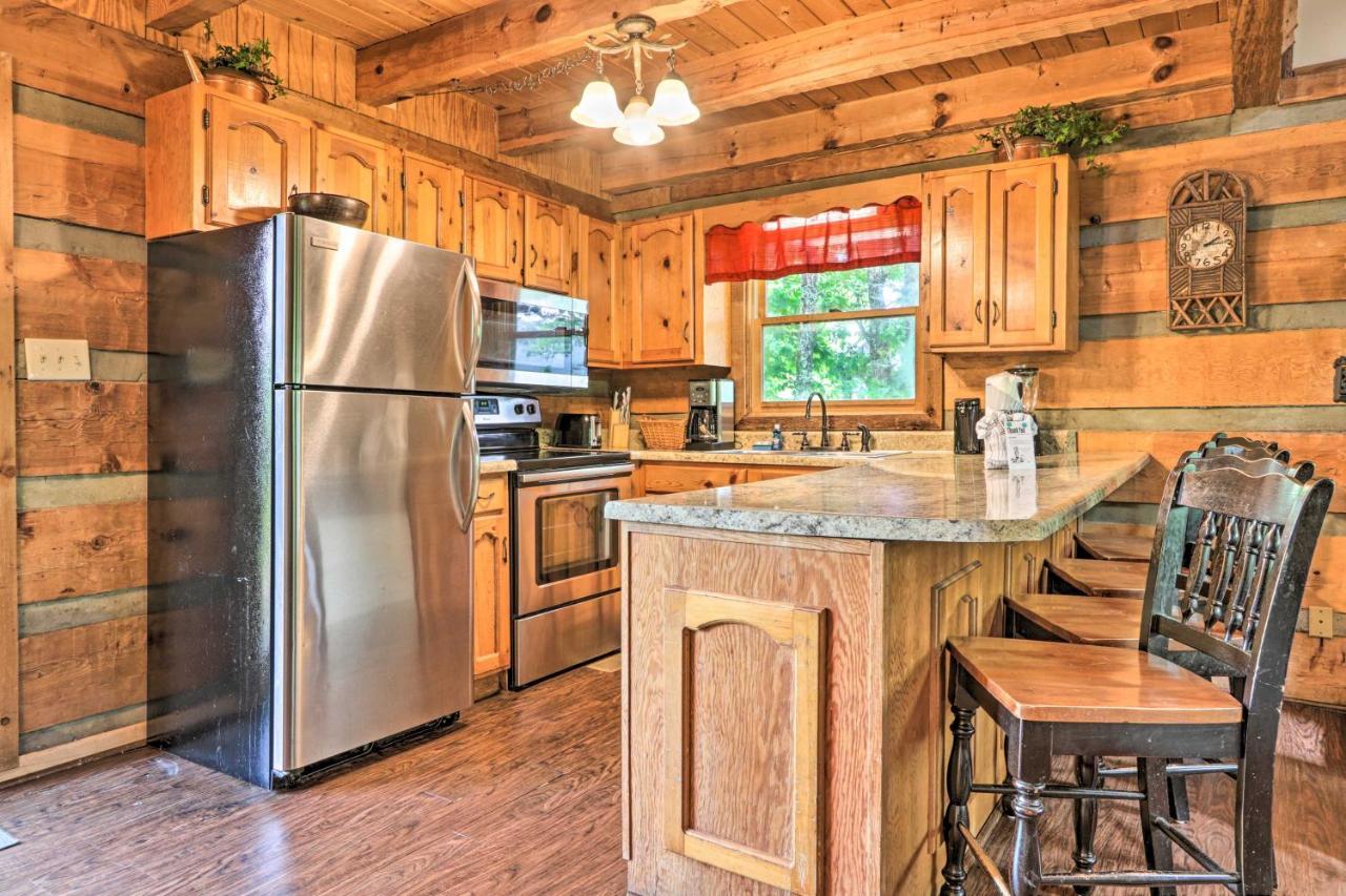 Gatlinburg Escape With Hot Tub, Deck And Mtn View Villa Ngoại thất bức ảnh