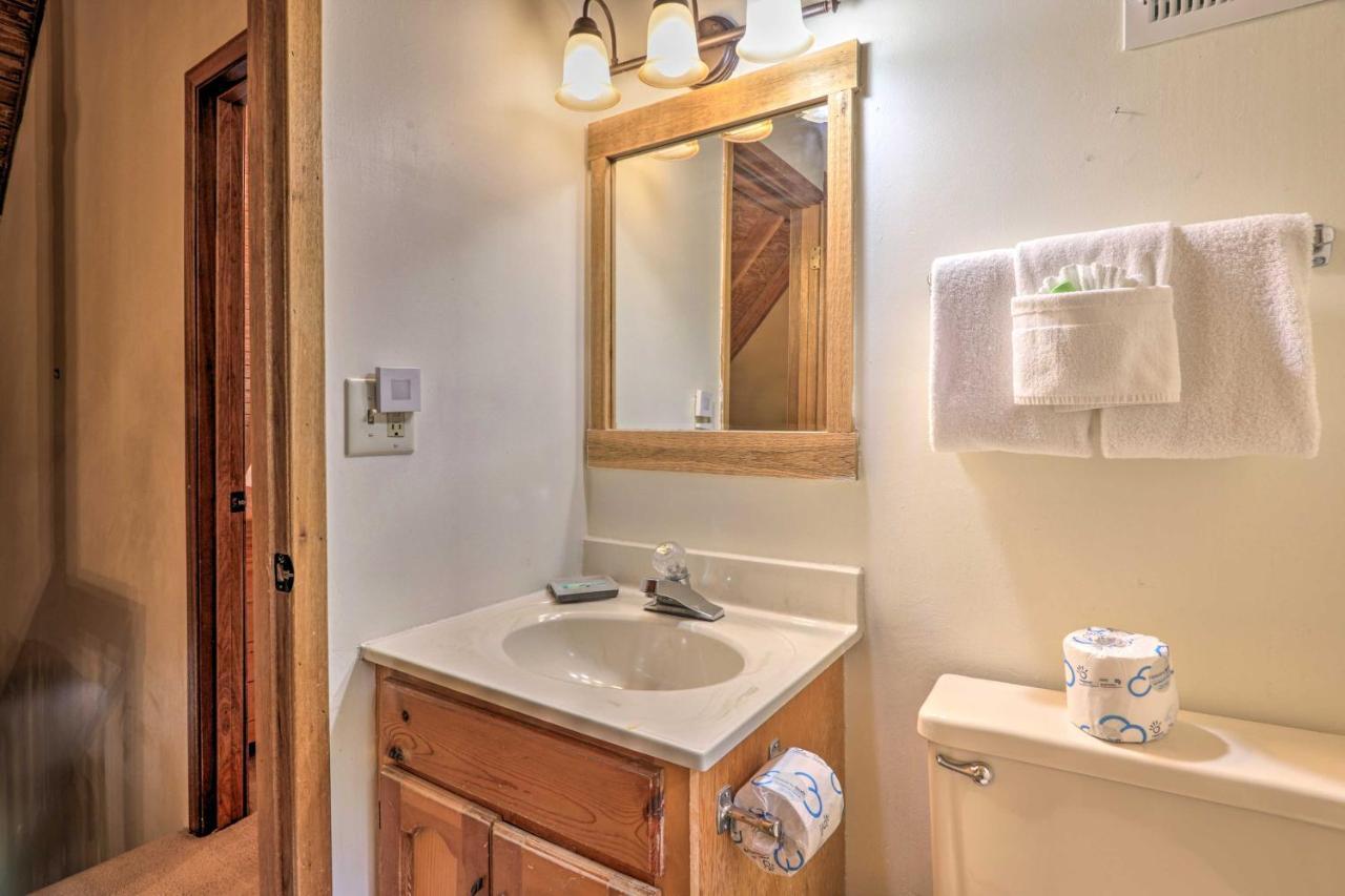 Gatlinburg Escape With Hot Tub, Deck And Mtn View Villa Ngoại thất bức ảnh